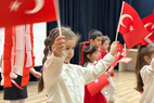 Okula geçiş sürecini destekleyen, temel akademik becerilerin kazandırıldığı, sorumluluk ve özgüven duygusunu geliştiren bir eğitim ortamı sunuyoruz.
