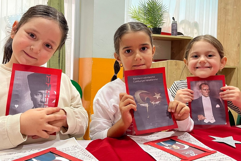 Okula geçiş sürecini destekleyen, temel akademik becerilerin kazandırıldığı, sorumluluk ve özgüven duygusunu geliştiren bir eğitim ortamı sunuyoruz.